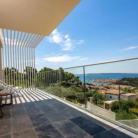 Willa Luxury With A Swimming Pool Palit, Rab - 22153