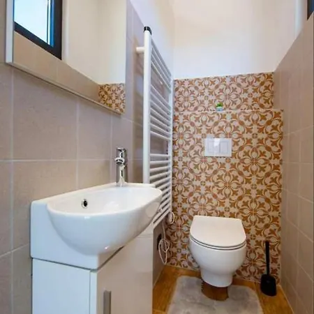 Luxury With A Swimming Pool Palit, Rab - 22153 Villa *