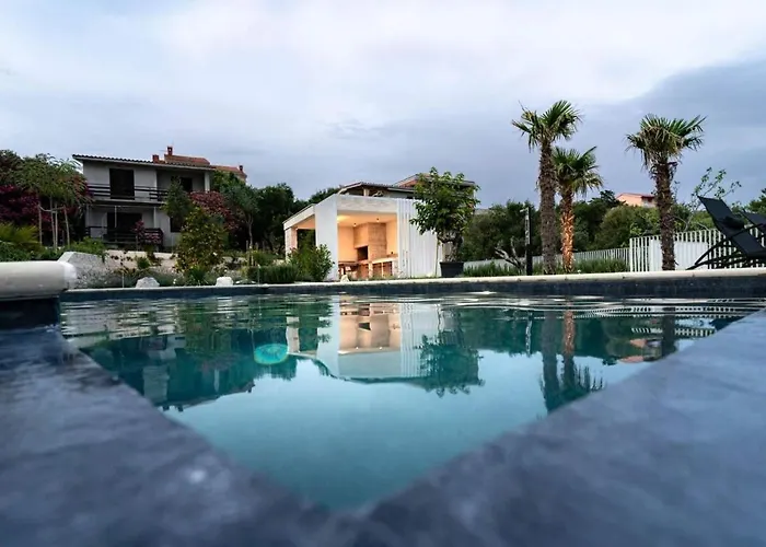 ヴィラ Luxury With A Swimming Pool Palit, Rab - 22153